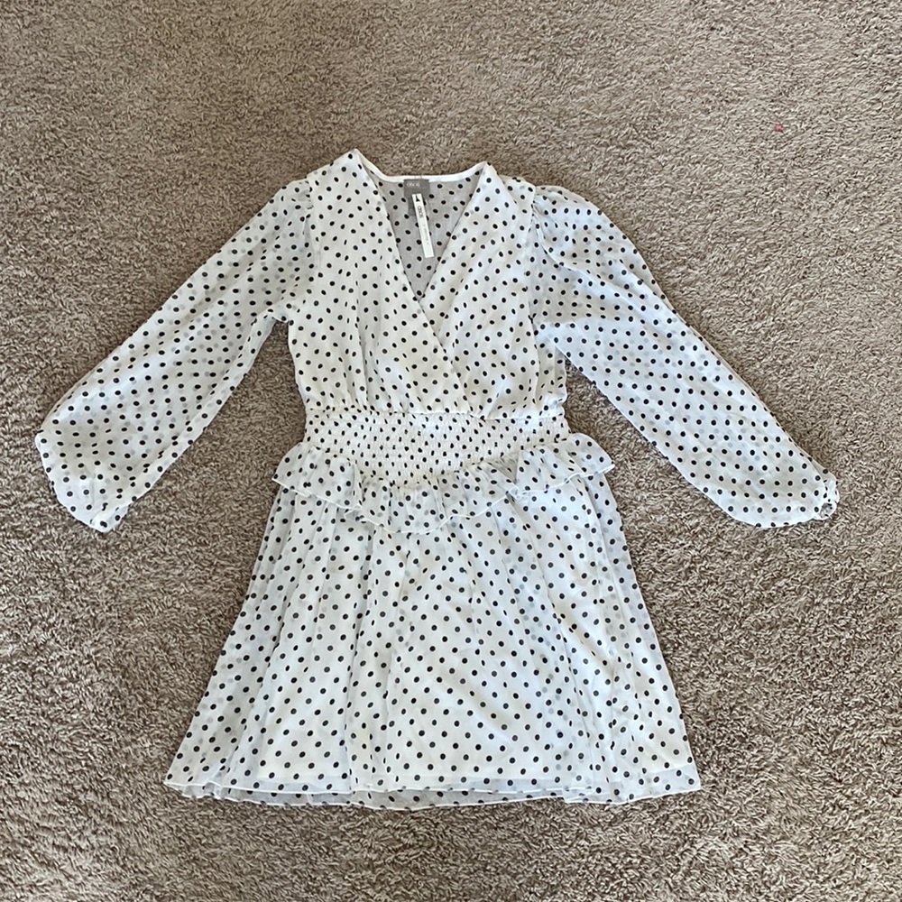 ASOS petite size US 0 polka dot long sleeve V-neck dress, NWT, never worn